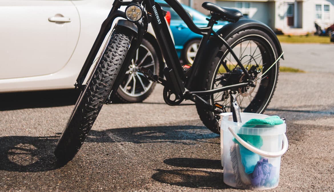 How to Clean a Bike Chain With Household Products